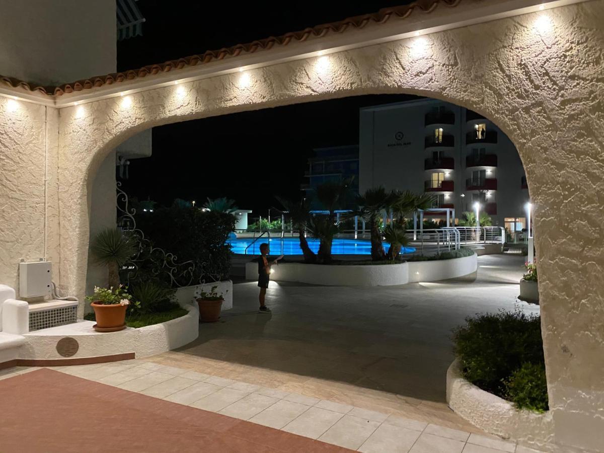 Residence El Palmar Fronte Mare, Fronte Spiaggia Lido di Jesolo Exteriör bild