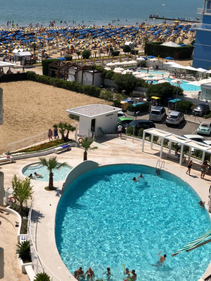 Residence El Palmar Fronte Mare, Fronte Spiaggia Lido di Jesolo Exteriör bild
